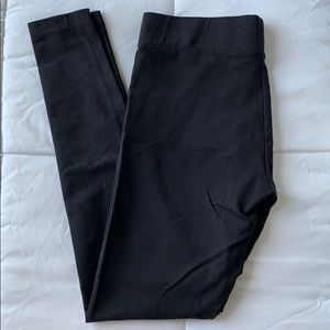 Matty M size medium women’s leggings black
